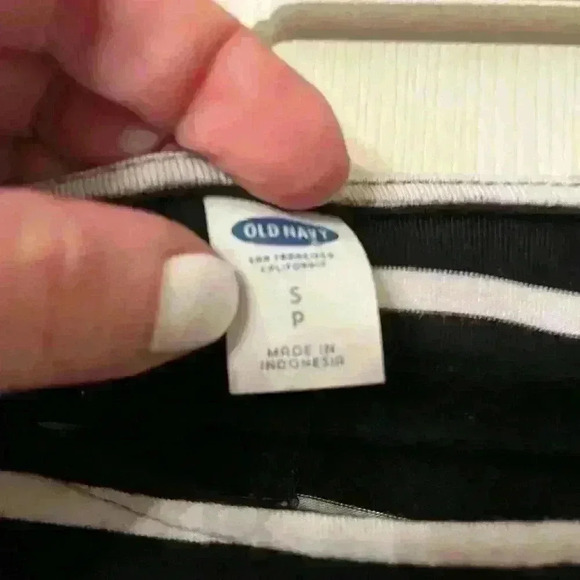 Old Navy Black Dress White Stripe Long Sleeve T Shirt Dress Size S - Picture 4 of 10